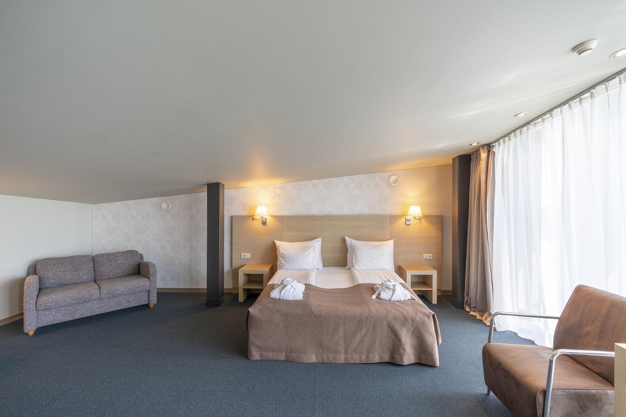 Rixwell Elefant Hotel Рига Экстерьер фото