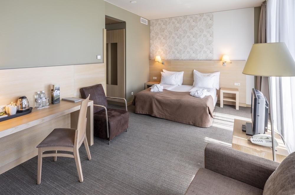 Rixwell Elefant Hotel Рига Экстерьер фото