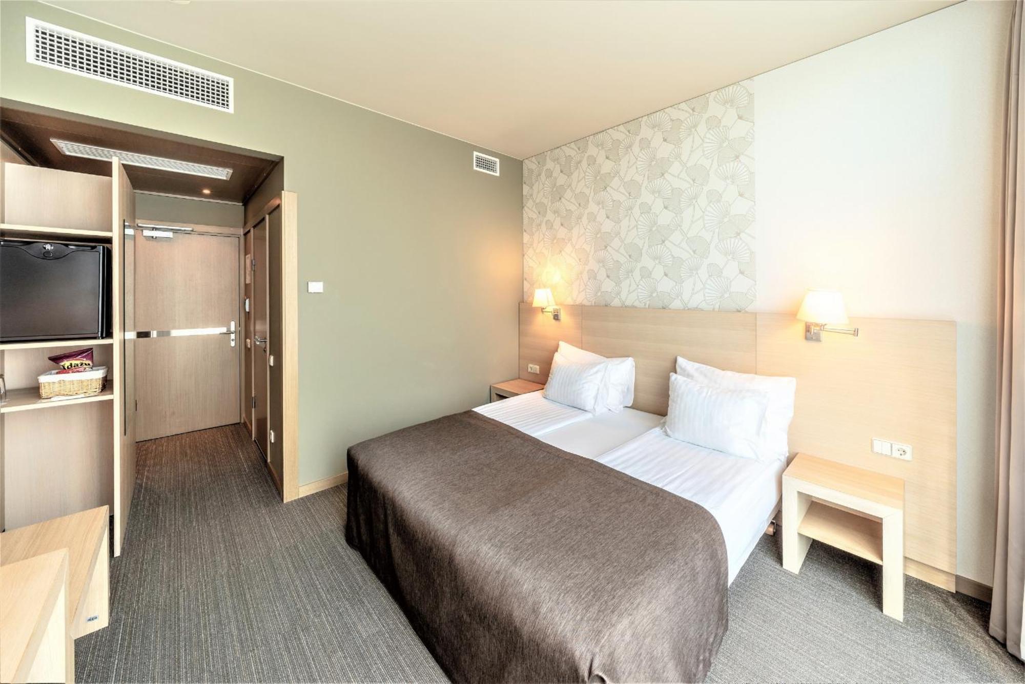 Rixwell Elefant Hotel Рига Экстерьер фото